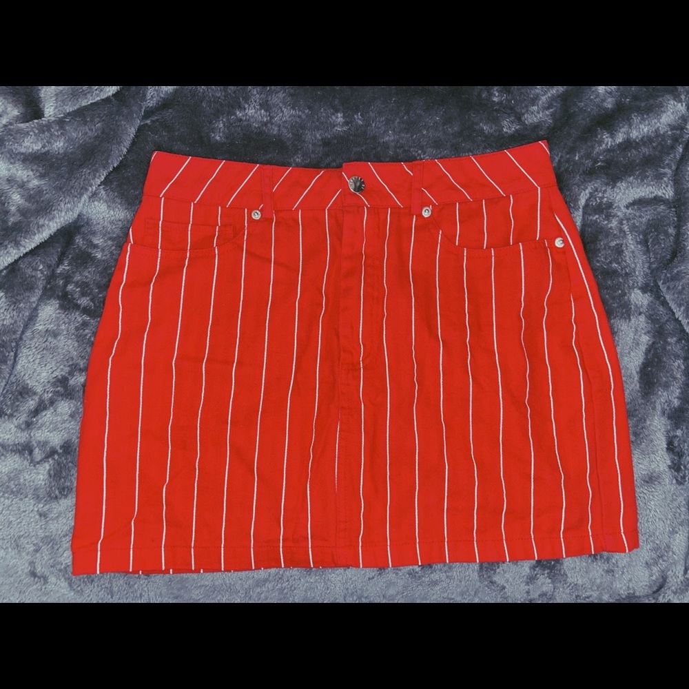 red- white striped mini skirt